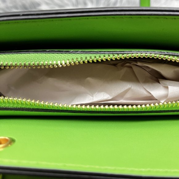 Steve Madden Bevelyn Satchel Crossbody Bag Kelly Green Air Pod Tik Tik Viral NWT - Picture 8 of 8